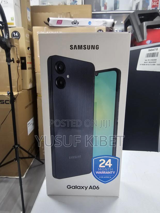 New Samsung Galaxy A06 64 GB Black - thumbnail 2