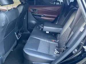 Toyota Harrier 2.0 2020 Black