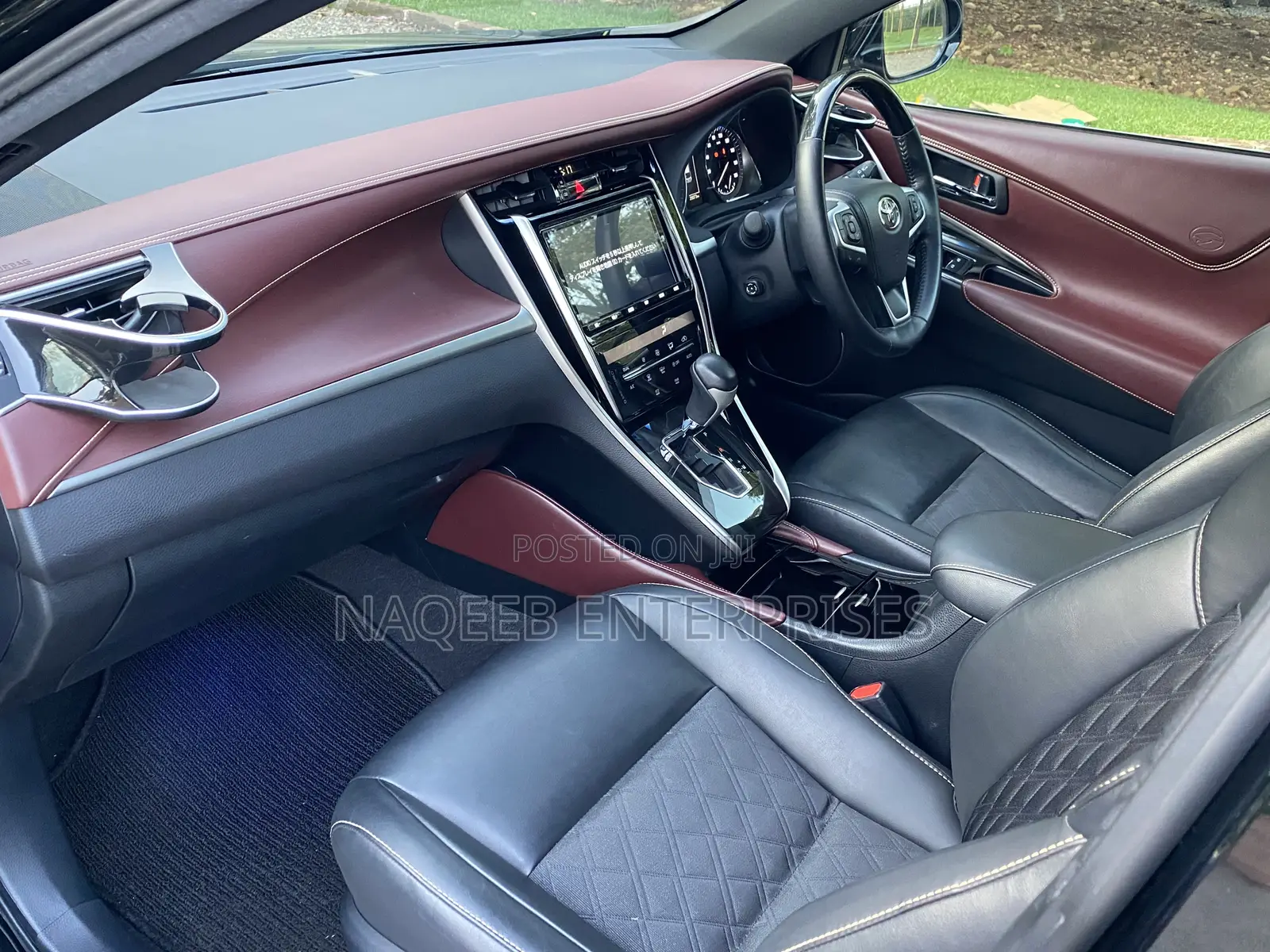 Toyota Harrier 2.0 2020 Black
