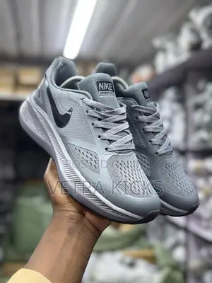 Nike Zoom Running Shoes Gray – Lightweight Training Sneakers
