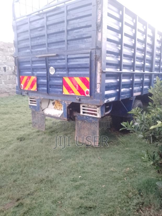 Isuzu 4.3 NPR Local - thumbnail 3
