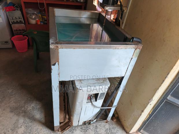 Ice Machine - thumbnail 2