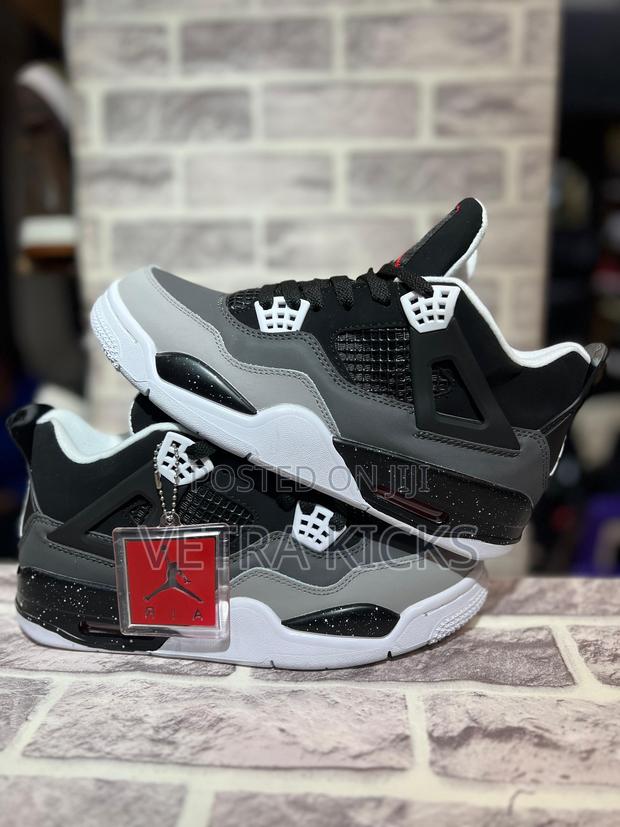 Jordan 4 Fear Pack Gray Sneakers – Iconic Retro Basketball Style