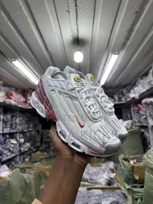 Nike Tn Plus White Red – Bold Lifestyle Running Sneakers