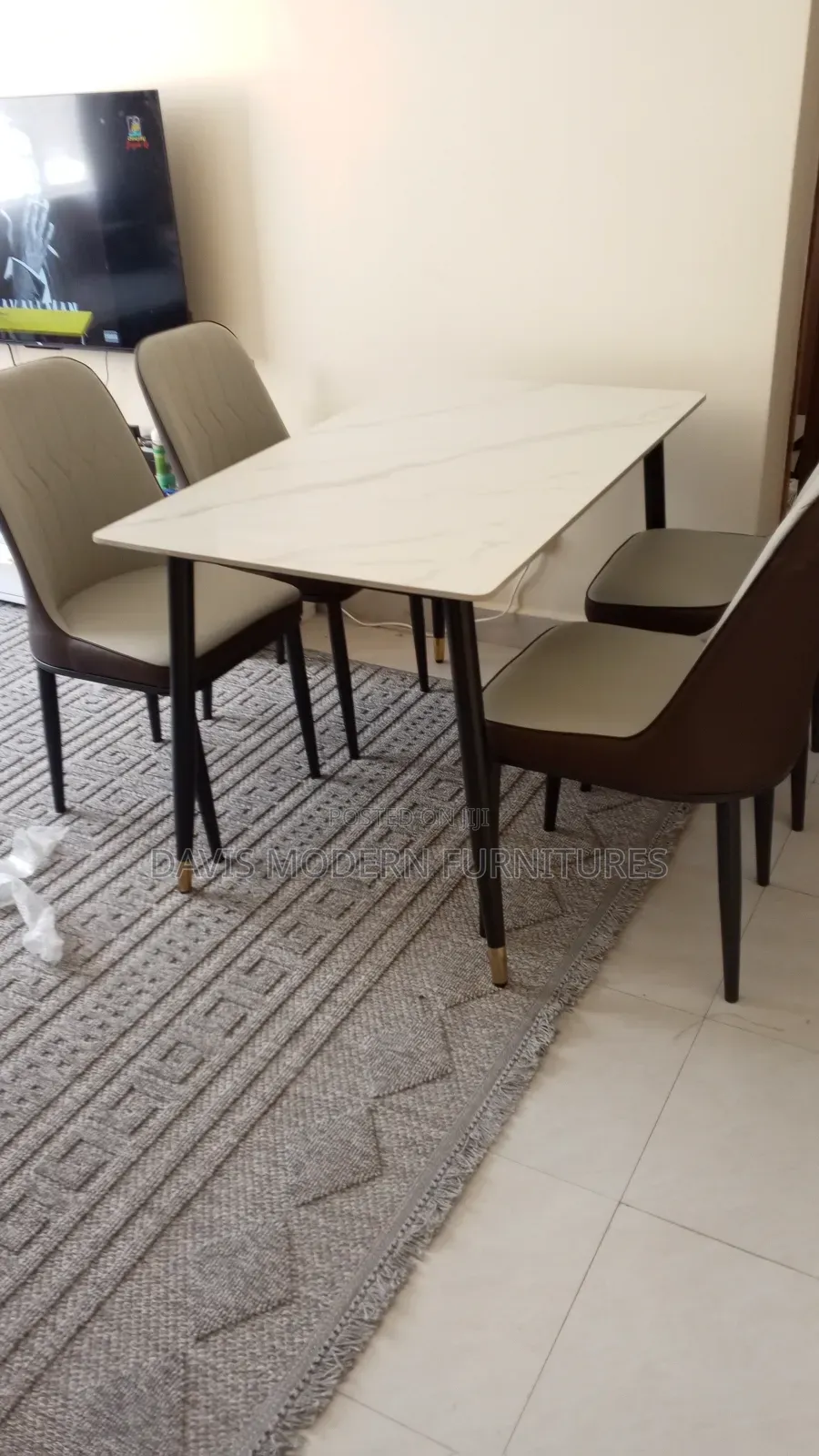 Draining Table With 4 Chairs