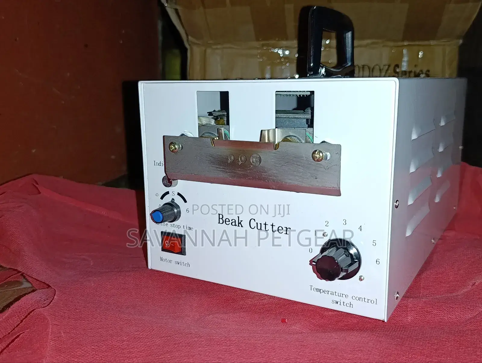 Intelligent Counting Beak Cutter, for Automated Poultry Beak Trimming