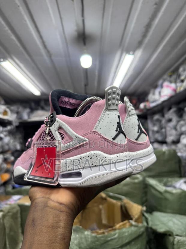 Air Jordan 4 Pink Sneakers – Stylish Ladies Retro Shoes