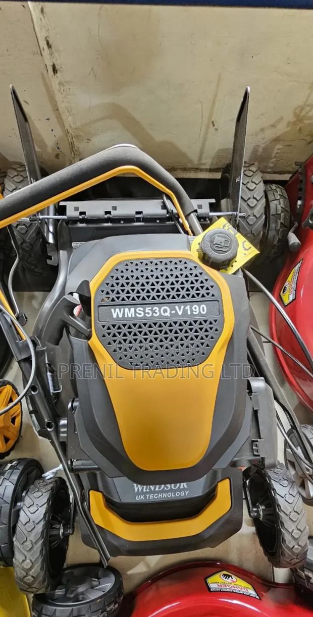 Windsor Lawn Mower - thumbnail 2