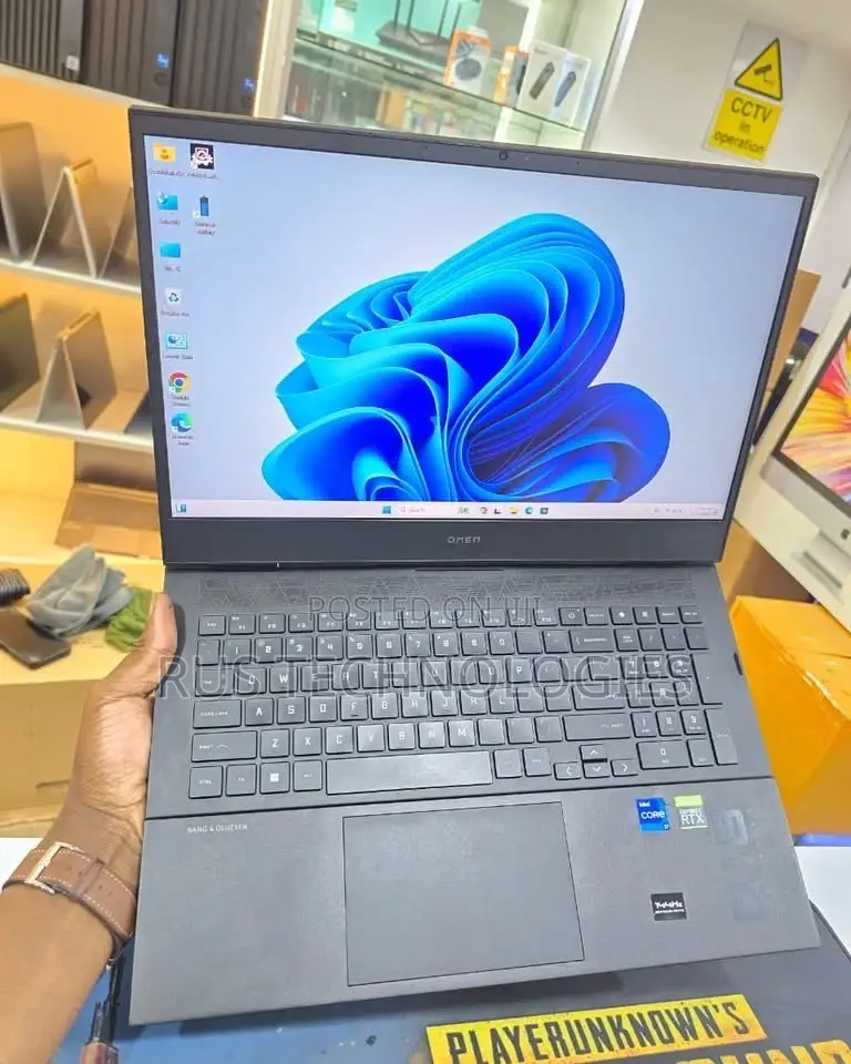 New Laptop HP Victus 16 16GB Intel Core i7 SSD 512GB