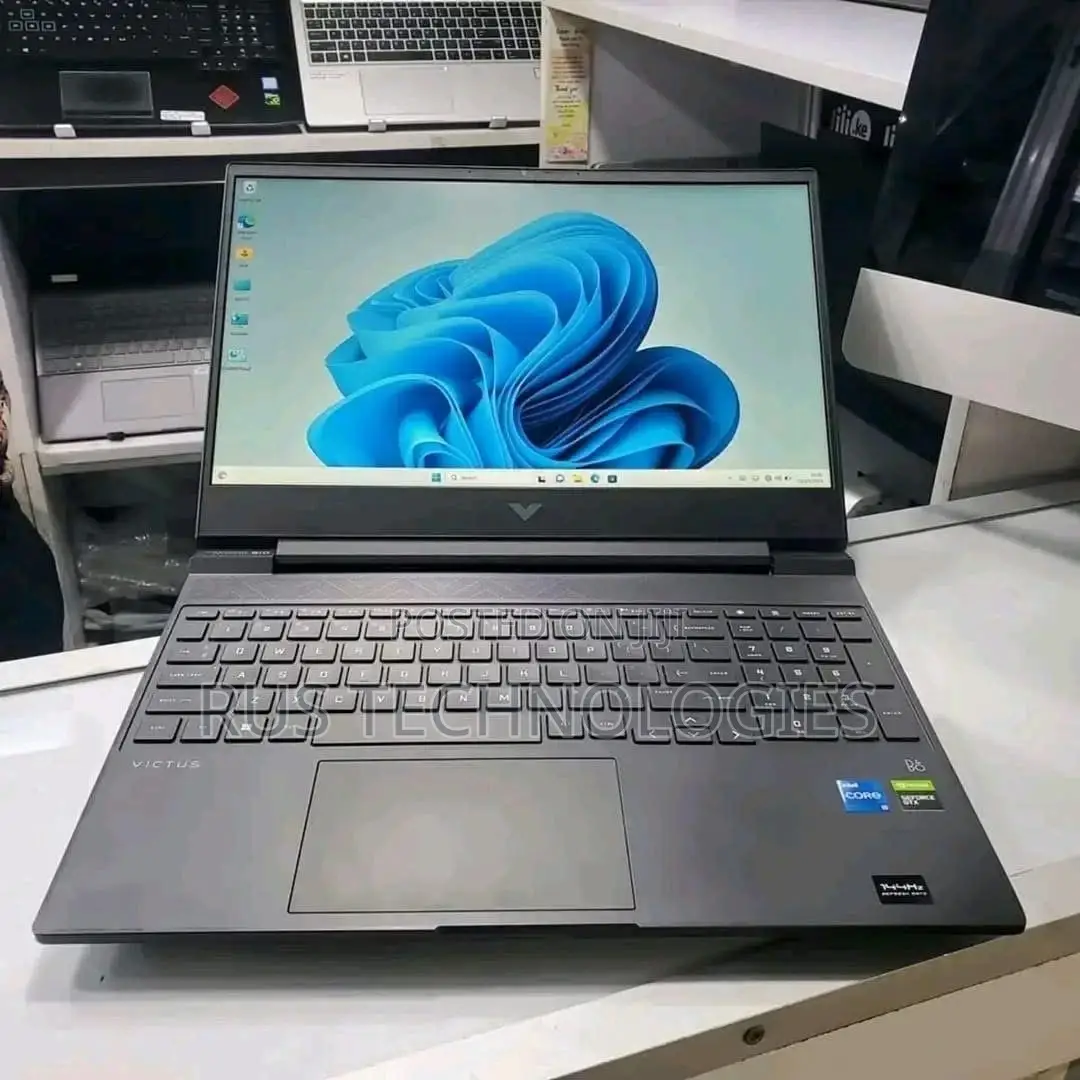 New Laptop HP Victus 16 16GB Intel Core i7 SSD 512GB