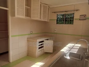 Furnished 5bdrm Block of Flats in Loresho Estate for sale