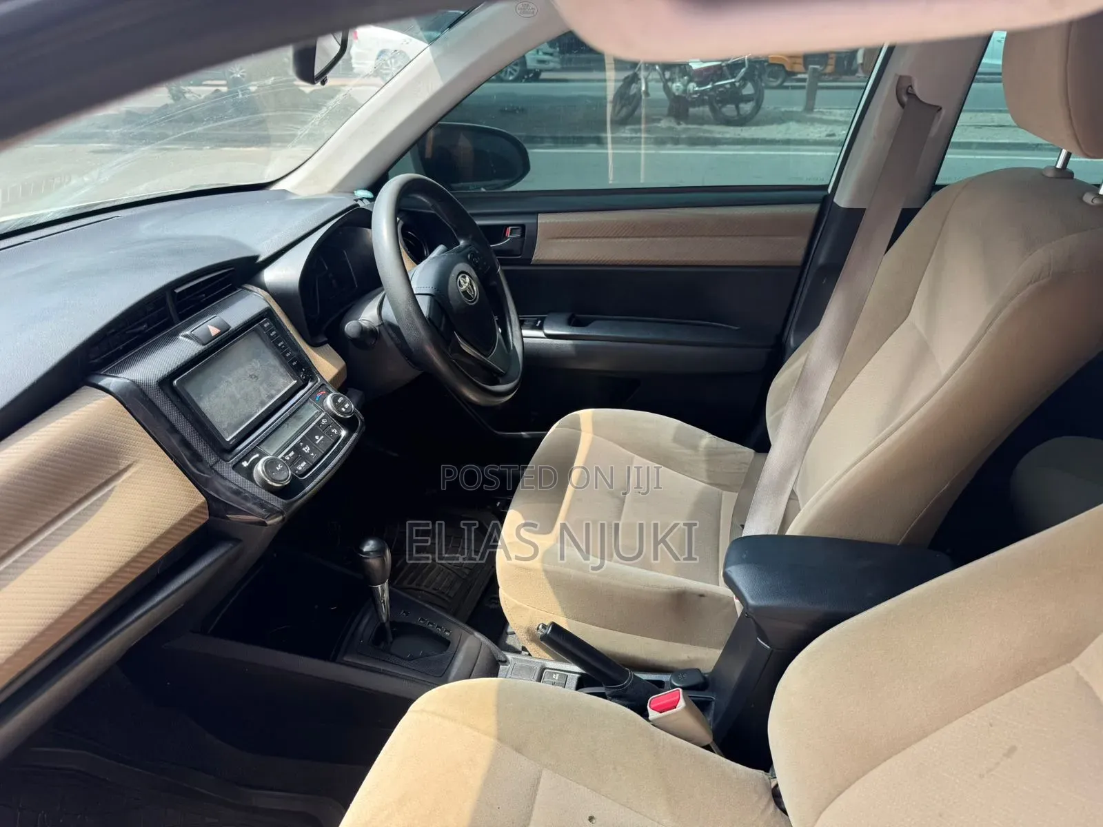 Toyota Axio 1.5 Hybrid 2WD 2016 White