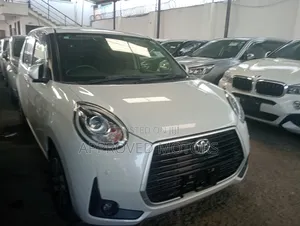 Toyota Passo 2019 White
