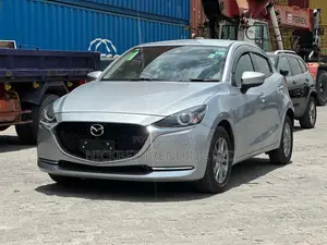Mazda 2 2019 Silver