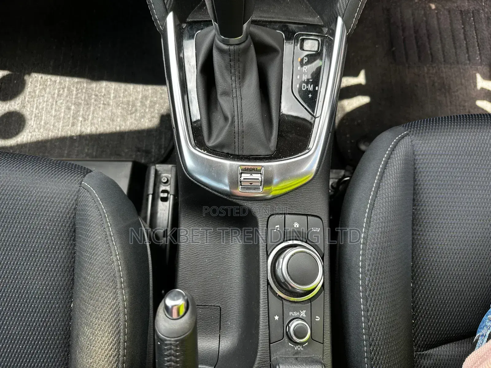 Mazda 2 2019 Silver