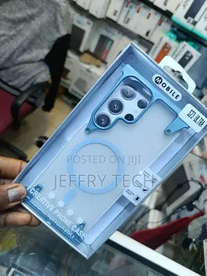 Blue Metallic Bumper Phone Case Is for the Samsung Galaxy S23 Ultra.
