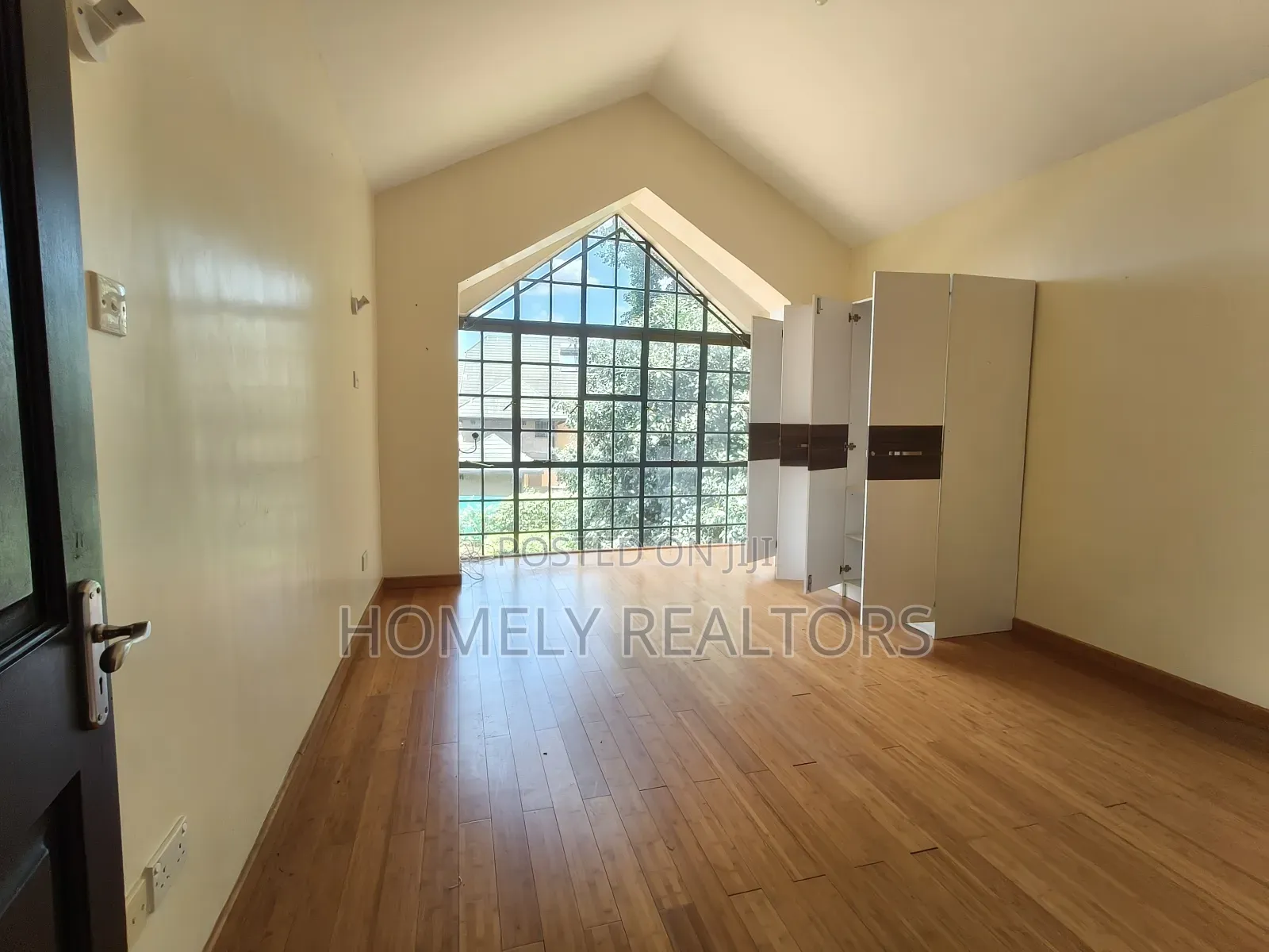 5bdrm Mansion in Karen, Nairobi for sale