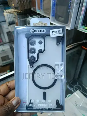 Creative Phone Case Designed for the Samsung Galaxy S22 Ultra.