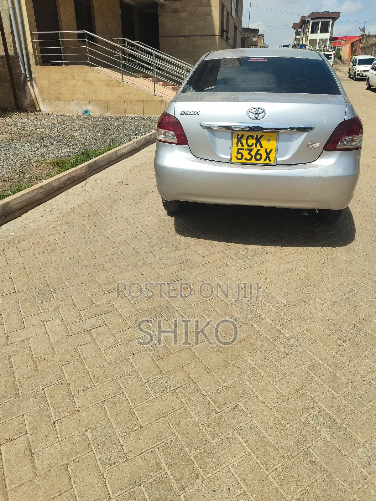 Toyota Belta 2010 Silver