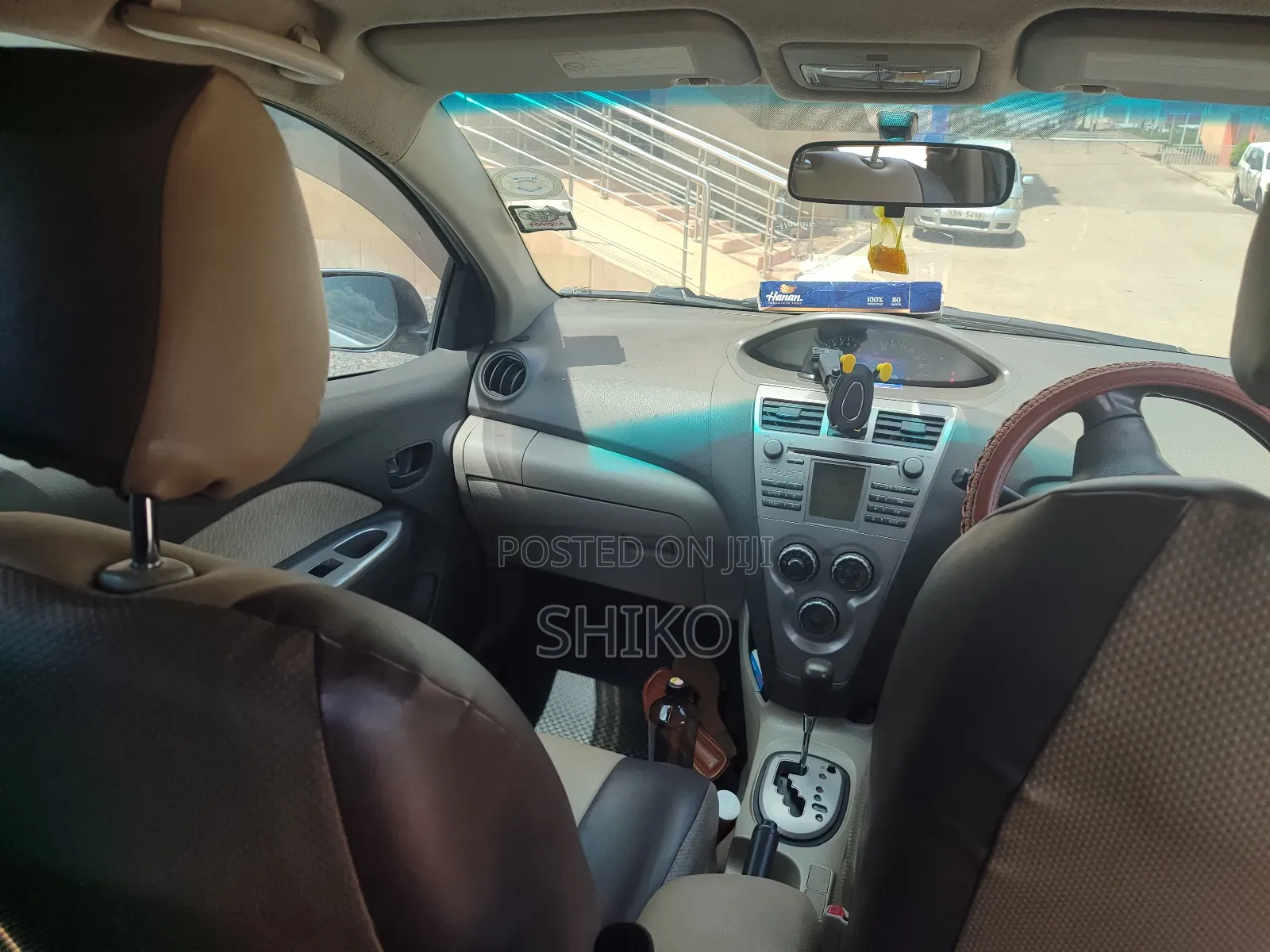 Toyota Belta 2010 Silver