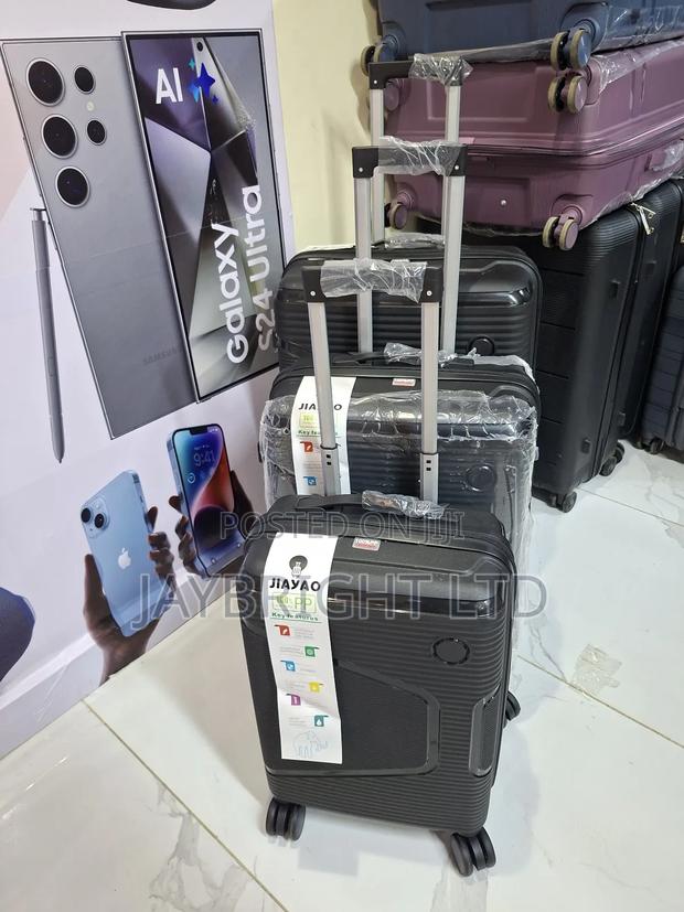 3 in 1 Unbreakable Pp Suitcases - thumbnail 3