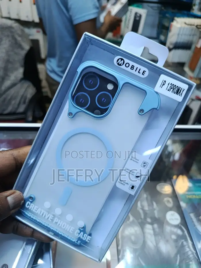 Frameless Magsafe Compatible Phone Case for the iPhone 13 Pro Max.