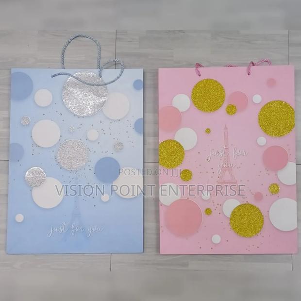 *Gift Bags* Gifts Bags