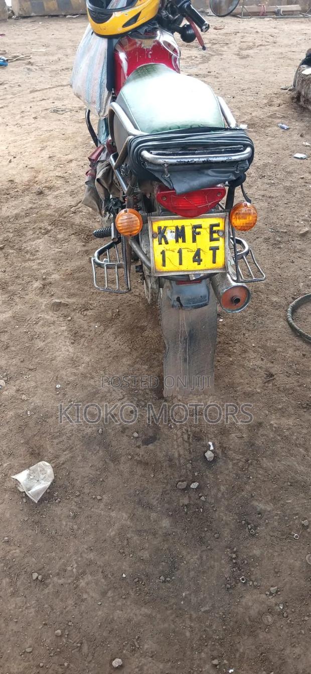 Bajaj Boxer 100 2021 Red - thumbnail 2
