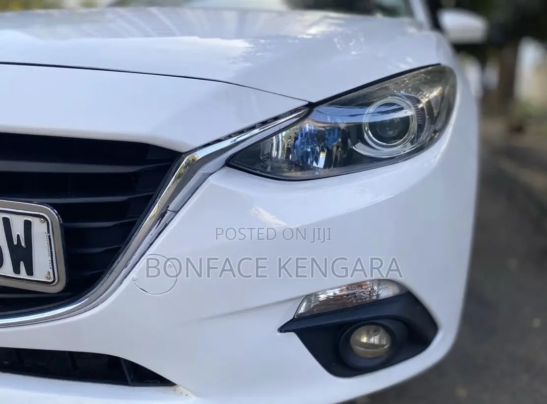 Mazda Axela 2016 White