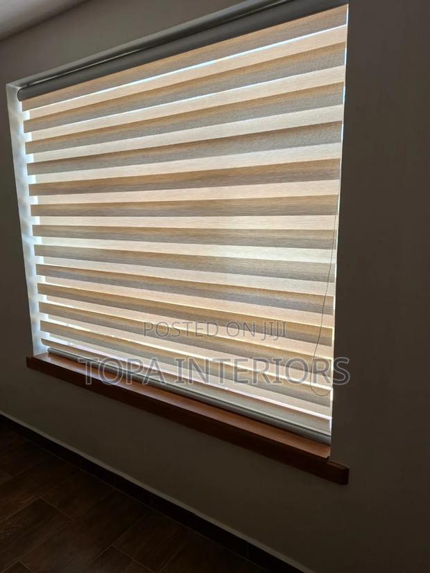 Roll Up and Down Horizontal Roller Blinds