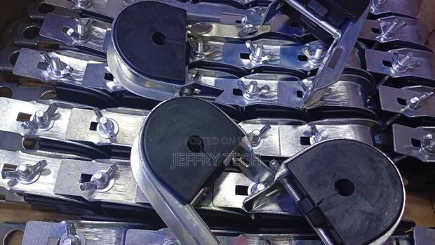 J Hook Suspension Clamp Fiber Cable Installation Kits for Adss Cable