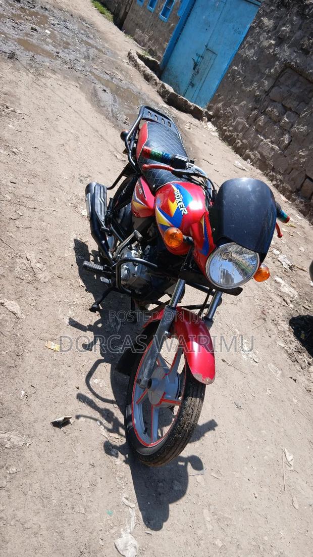 Bajaj Boxer 125 2023 Red - thumbnail 5