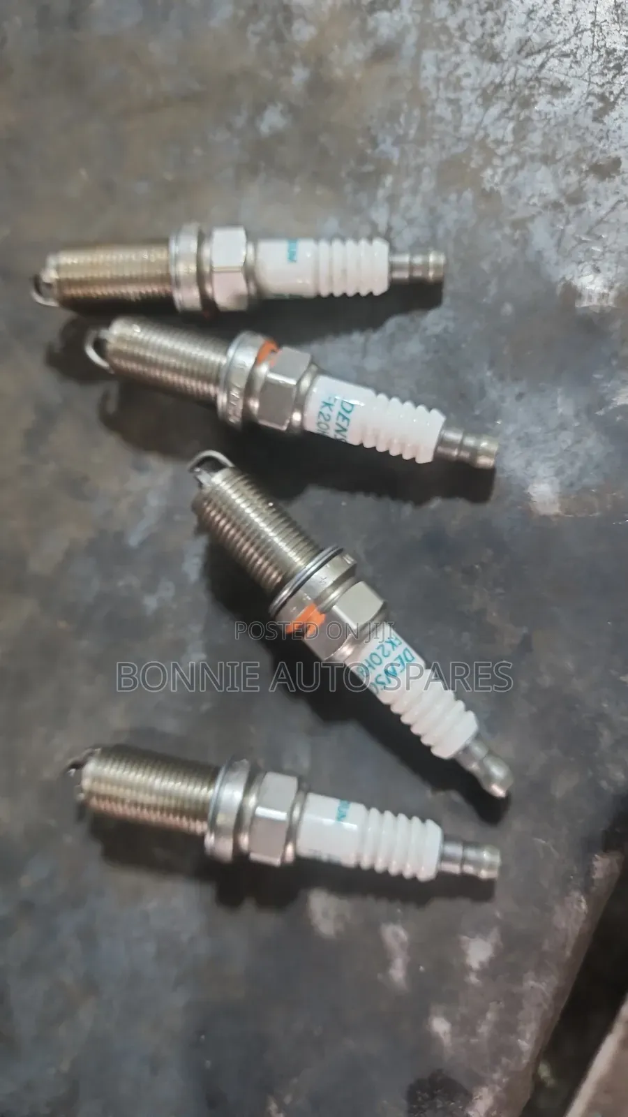 Engine Sparks Plugs