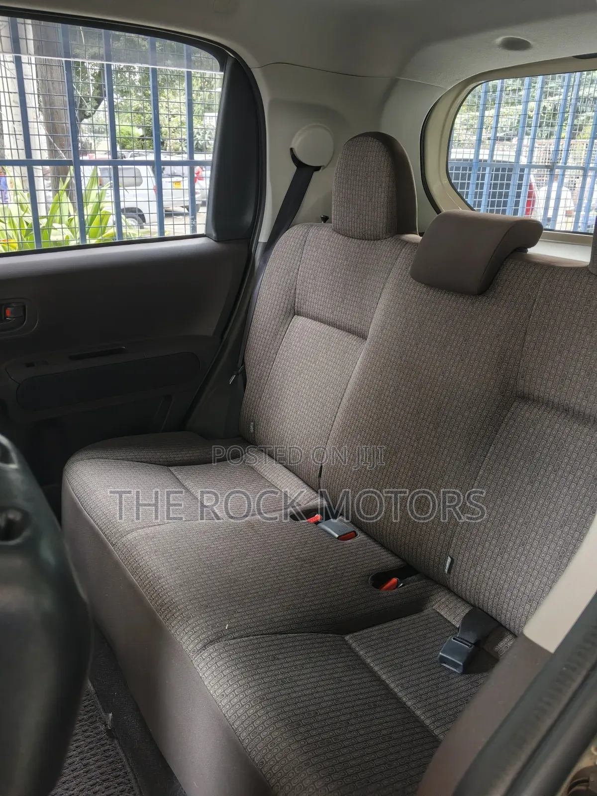 Toyota Porte 2019 White