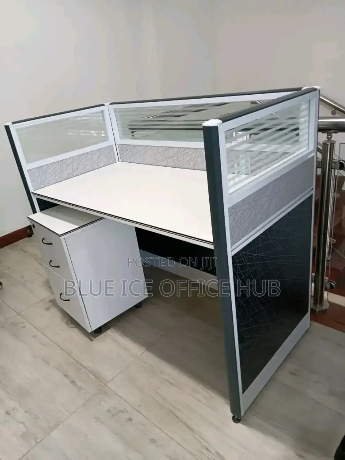 One Working Station Reception Working Desk