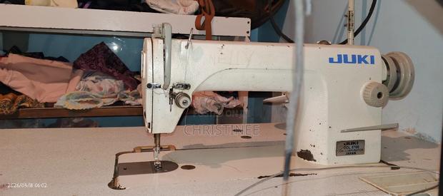 Sewing Machine - thumbnail 2