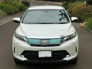 Toyota Harrier 2.0 Turbo 4WD 2018 White