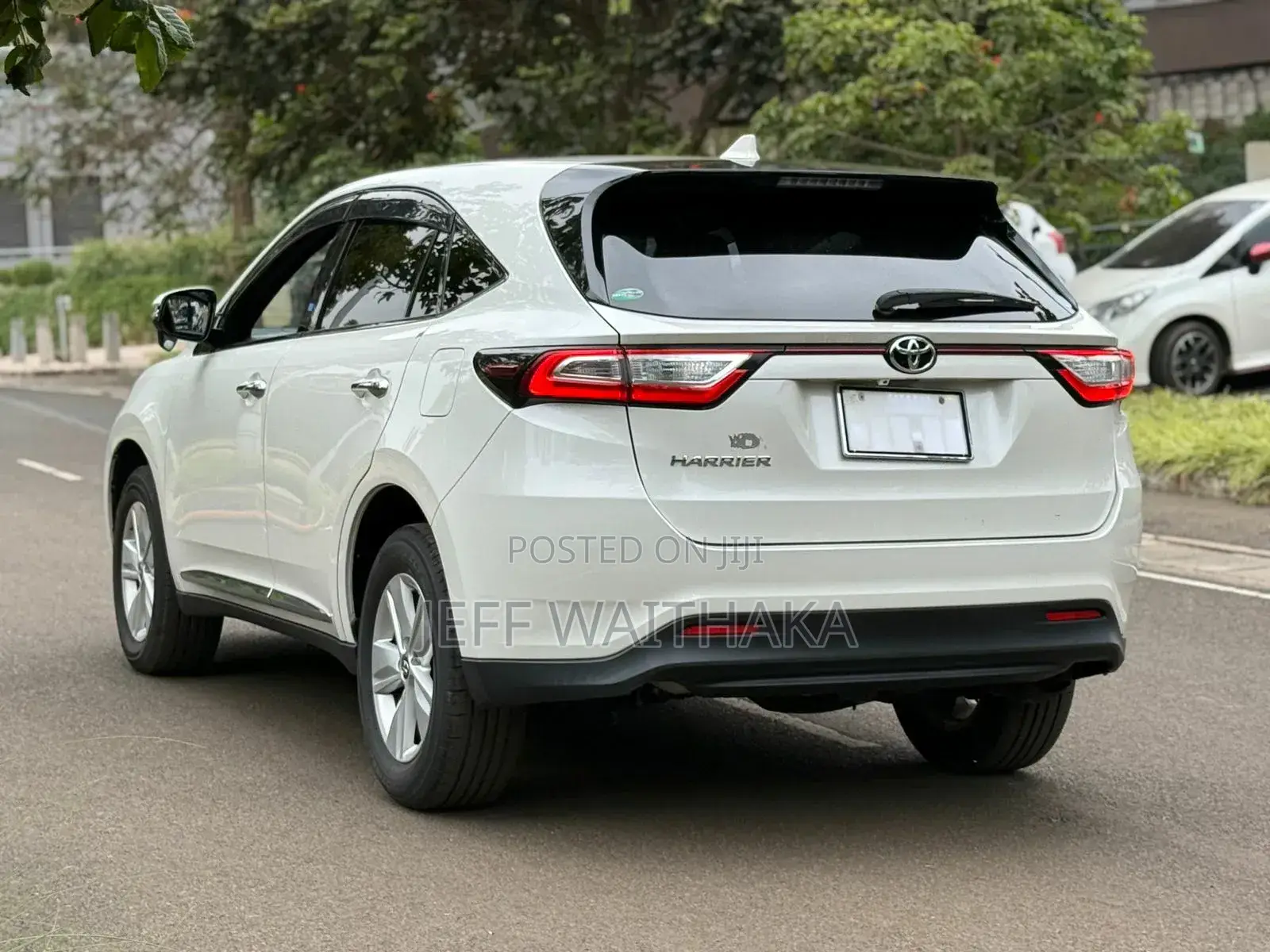 Toyota Harrier 2.0 Turbo 4WD 2018 White