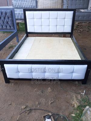 Bed Chester White and Ɓlæćk 5by6 Ɓêđ