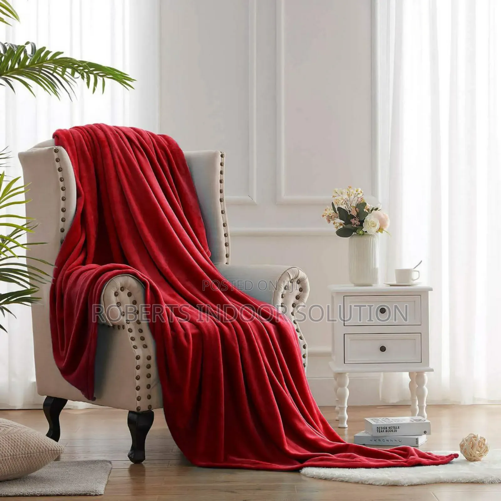 Cuddle-Ready Coral Fleece Blanket