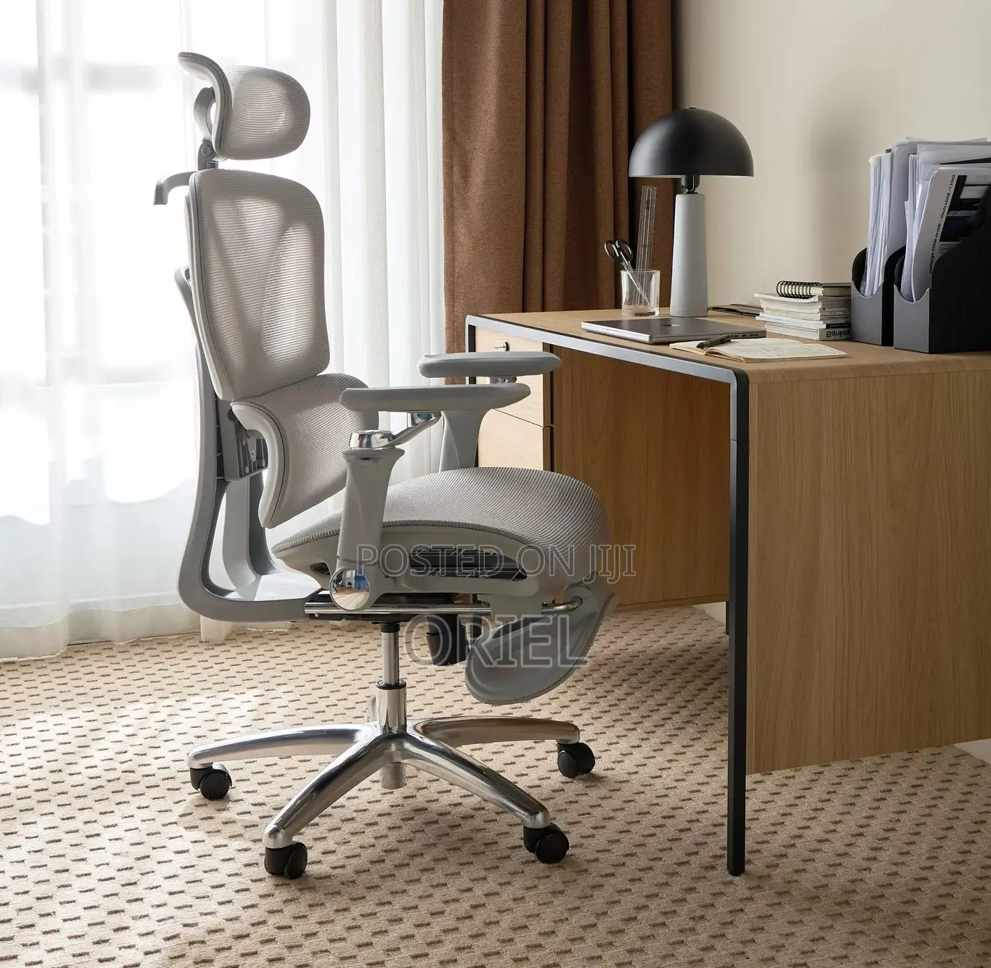 Modern Office Chair : Executive Orthopedic White Office Seat
