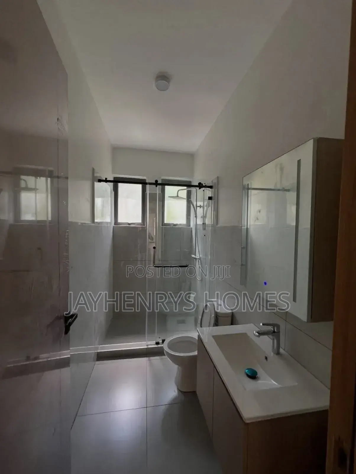 6bdrm House in Muthangari for sale
