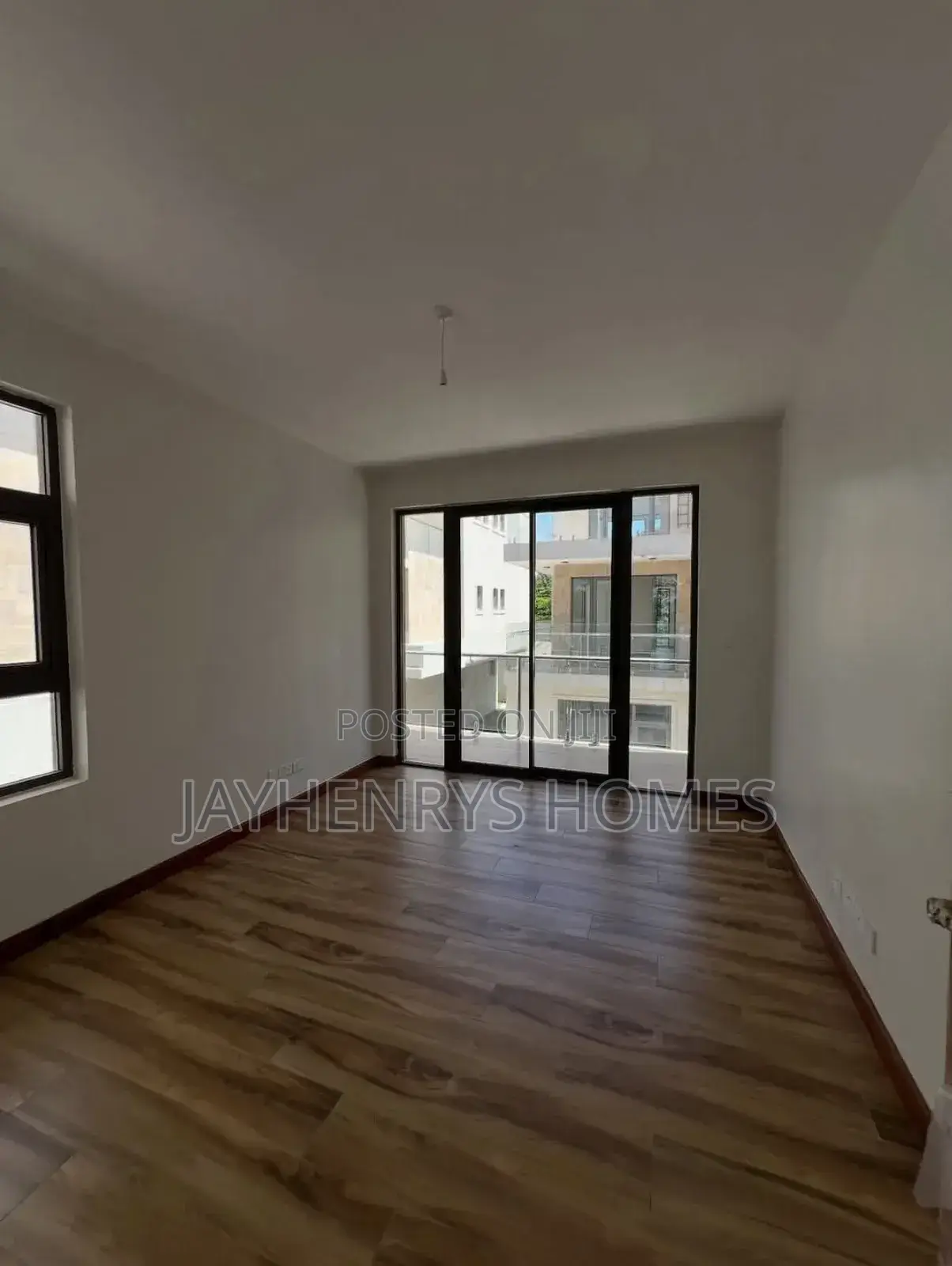 6bdrm House in Muthangari for sale