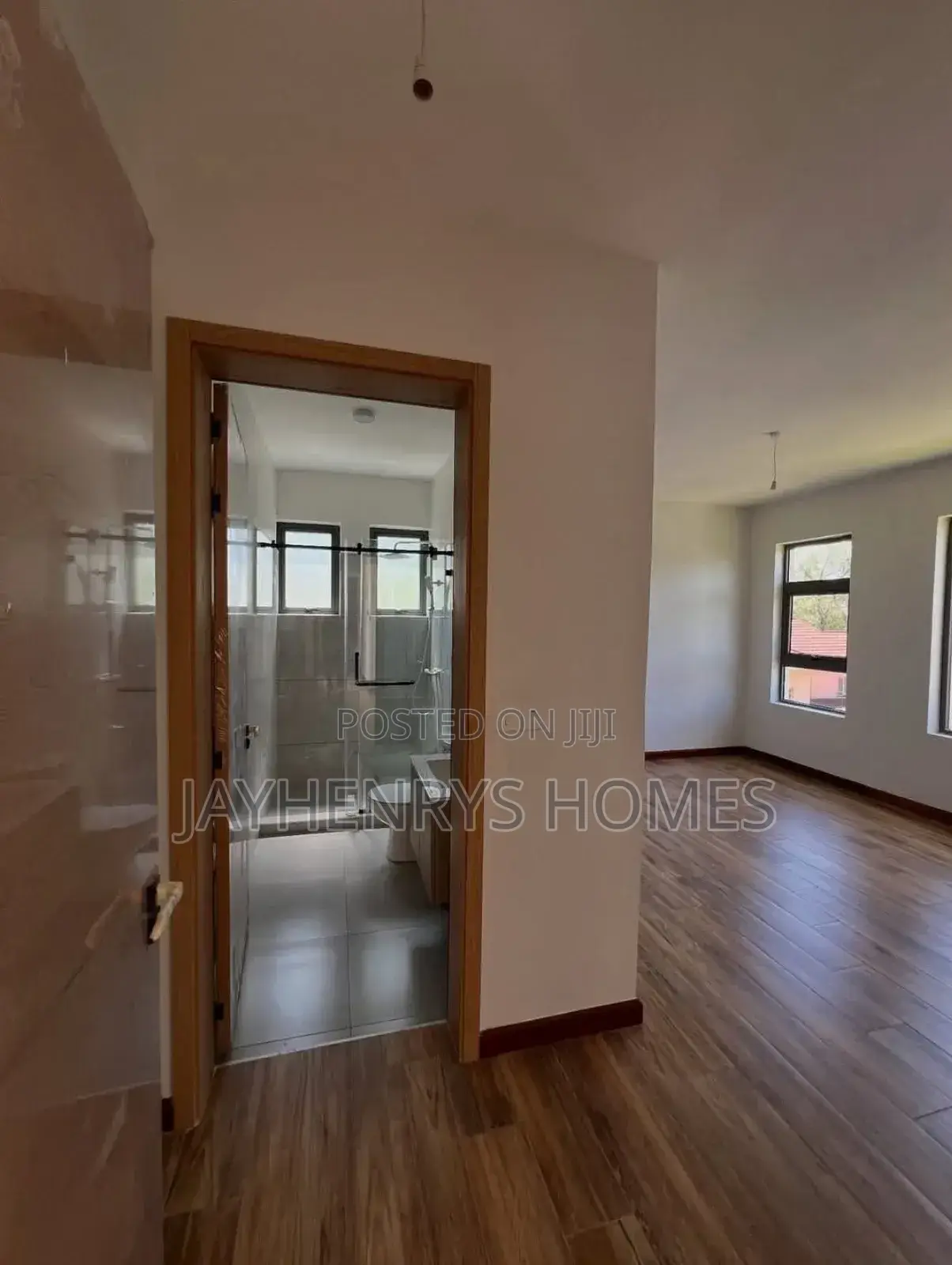 6bdrm House in Muthangari for sale