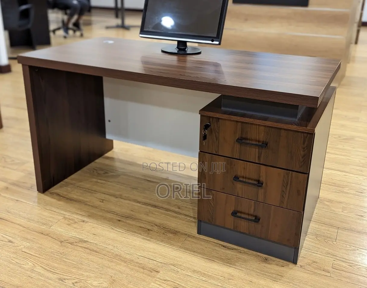Office Desk : 1.4m Advanced Office Staff Desk