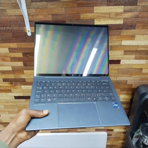 Laptop HP Dragonfly G3 16GB Intel Core i7 SSD 512GB - main view