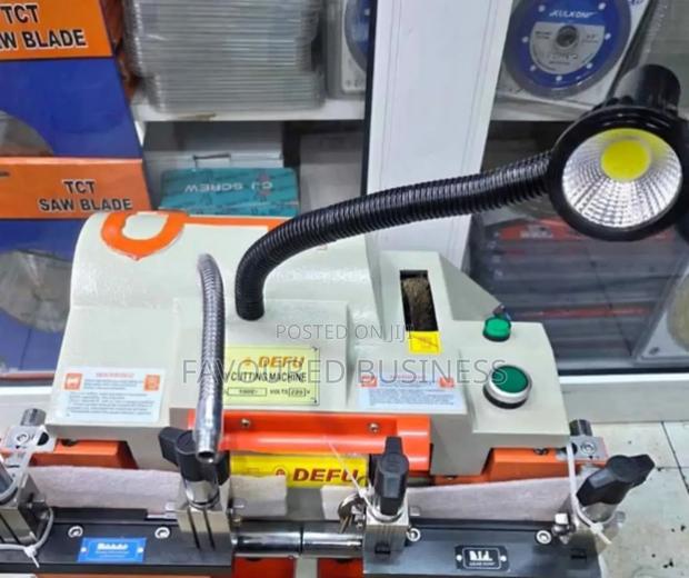 Commercial Key Cutting Machine /Key Machine