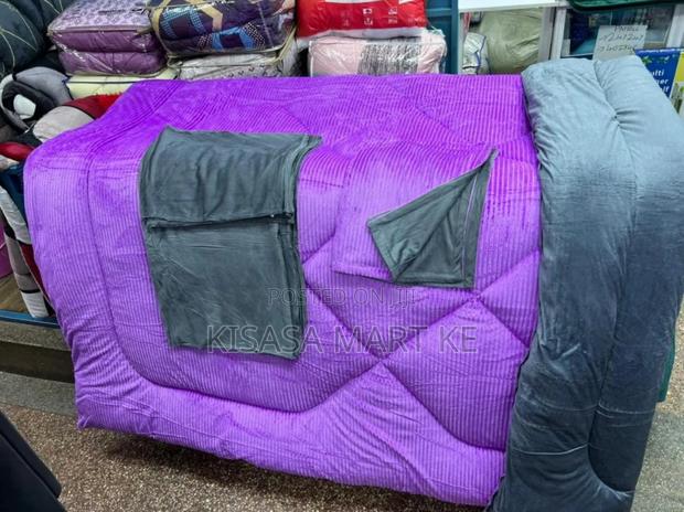 Luxurious Velvet Duvet Set – 6×7 Ft Complete Comfort - thumbnail 6