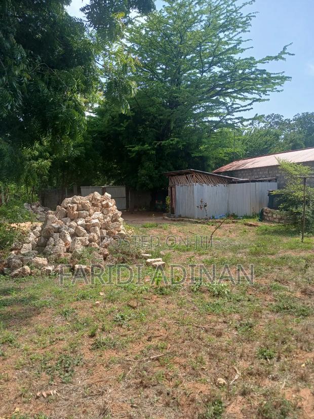 Selling Land - main view