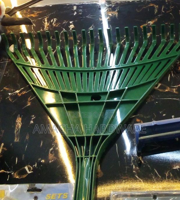 Plastic Leaf Rake - main view